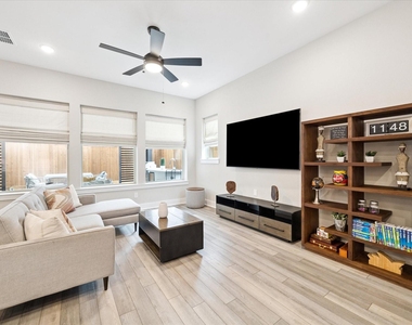10974 Hewitt Cliff Lane - Photo Thumbnail 7