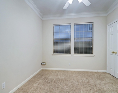 5365 Lampasas Street - Photo Thumbnail 18