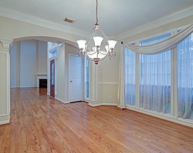 5365 Lampasas Street - Photo Thumbnail 13