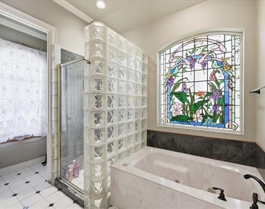 108 Wade - Photo Thumbnail 30