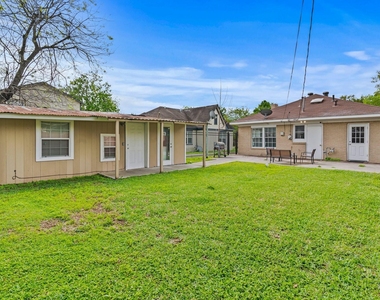 5217 Claremont Street - Photo Thumbnail 5