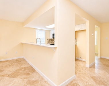 2110 Whiteback Drive - Photo Thumbnail 9