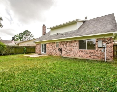 2110 Whiteback Drive - Photo Thumbnail 32