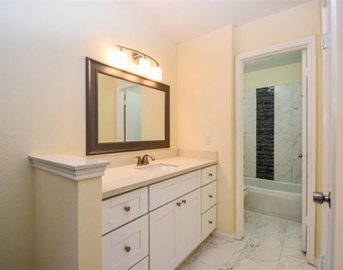 2110 Whiteback Drive - Photo Thumbnail 25