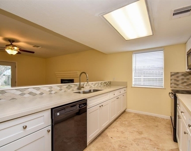 2110 Whiteback Drive - Photo Thumbnail 14