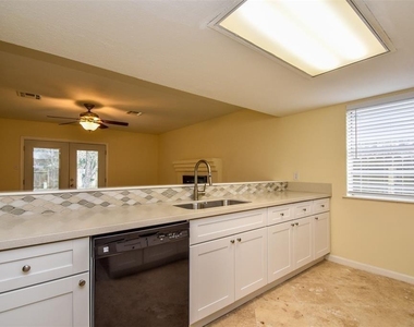 2110 Whiteback Drive - Photo Thumbnail 17
