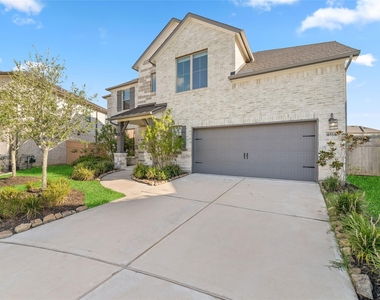 4814 Highland Stream Court - Photo Thumbnail 2