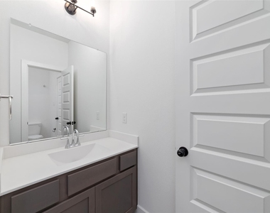 4814 Highland Stream Court - Photo Thumbnail 31