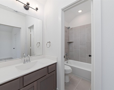 4814 Highland Stream Court - Photo Thumbnail 30