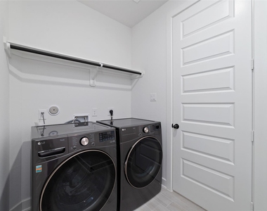 4814 Highland Stream Court - Photo Thumbnail 33