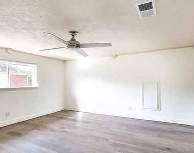 17210 Chagall Lane - Photo Thumbnail 26