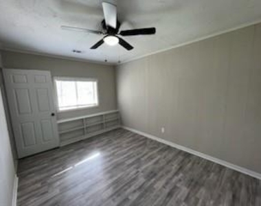 5655 Belneath Street - Photo Thumbnail 16