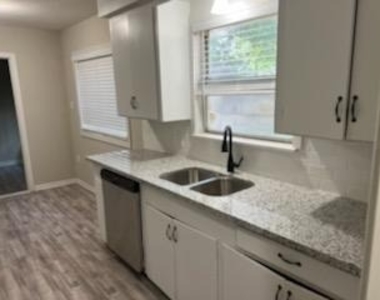 5655 Belneath Street - Photo Thumbnail 4
