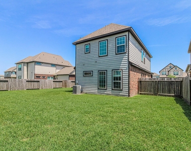 3209 Youngs Meadow Lane - Photo Thumbnail 14