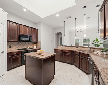 11308 Windy Dawn Drive - Photo Thumbnail 19