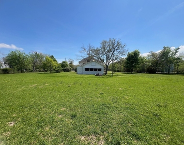 618 Bayridge Road - Photo Thumbnail 15