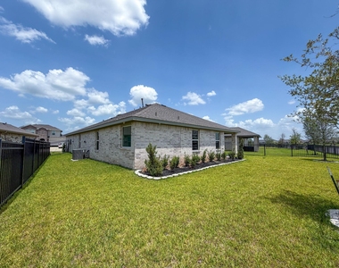 3101 Emerald Ocean Drive - Photo Thumbnail 33