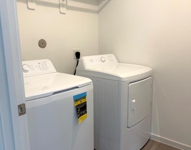 3012 Merganser Ridge Dr - Photo Thumbnail 14