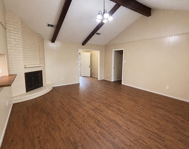 12755 Brookglade Circle - Photo Thumbnail 11