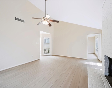 930 Mesa Terrace Drive - Photo Thumbnail 25