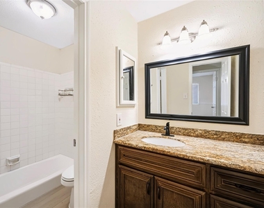 930 Mesa Terrace Drive - Photo Thumbnail 19