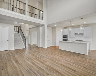 10723 Lacaille Lane - Photo Thumbnail 6