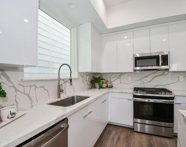 3513 Mcilhenny Street - Photo Thumbnail 11