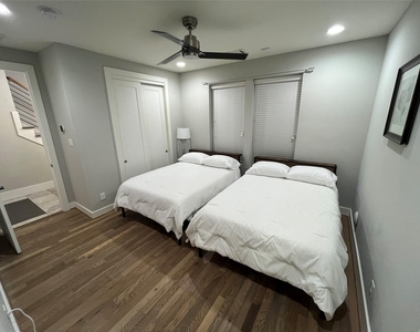 1503 Robin Street - Photo Thumbnail 6