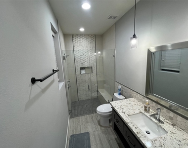1503 Robin Street - Photo Thumbnail 5