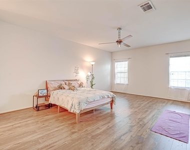 3780 Tanglewilde Street - Photo Thumbnail 30