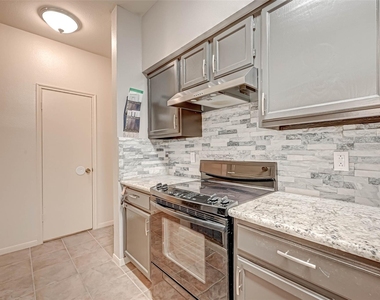 3780 Tanglewilde Street - Photo Thumbnail 18