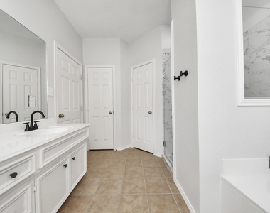 20418 Port Bishop Lane - Photo Thumbnail 28