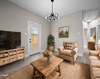 929 Green Meadow Lane - Photo Thumbnail 26