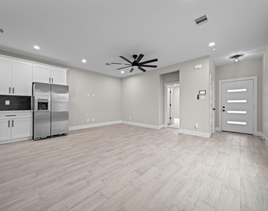 929 Green Meadow Lane - Photo Thumbnail 4