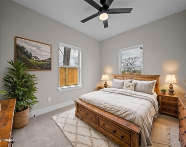 929 Green Meadow Lane - Photo Thumbnail 18