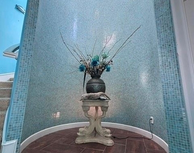 1 Ramrod - Photo Thumbnail 1