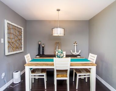 150 Edgewater Way - Photo Thumbnail 18