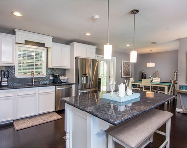 150 Edgewater Way - Photo Thumbnail 14