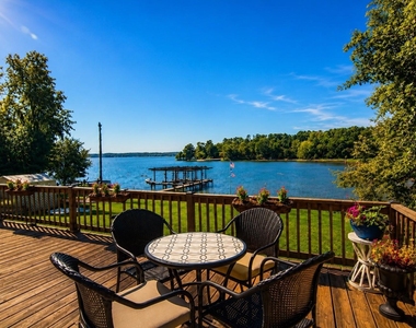 150 Edgewater Way - Photo Thumbnail 7