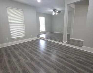 1119 Montour Drive - Photo Thumbnail 4
