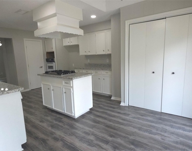 1119 Montour Drive - Photo Thumbnail 9