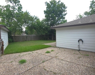 1119 Montour Drive - Photo Thumbnail 24