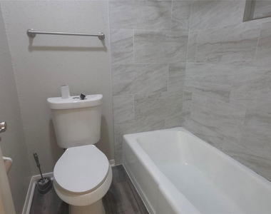 1119 Montour Drive - Photo Thumbnail 15