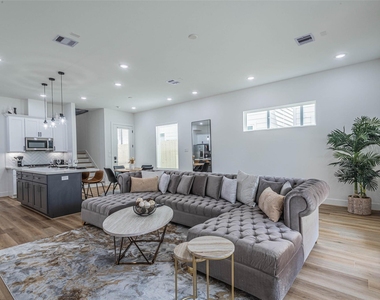3505 Ennis Street - Photo Thumbnail 4