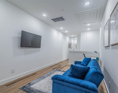 3505 Ennis Street - Photo Thumbnail 11