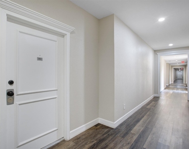 2475 Underwood Street - Photo Thumbnail 2