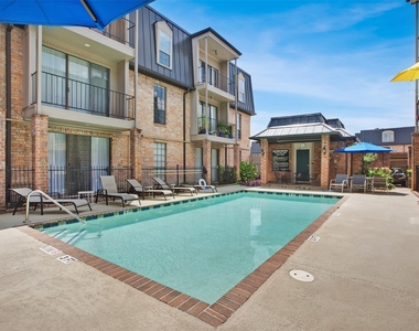 2475 Underwood Street - Photo Thumbnail 1