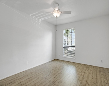 2475 Underwood Street - Photo Thumbnail 17