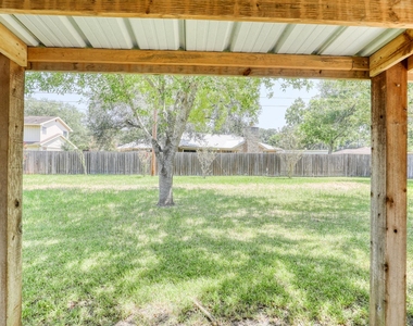 607 Rosewood Drive - Photo Thumbnail 23