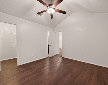 2714 S Brompton Drive - Photo Thumbnail 31